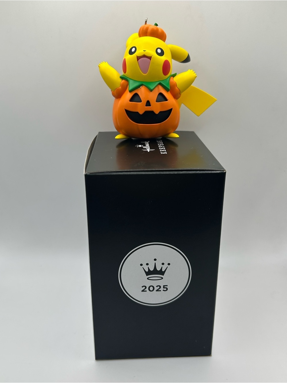 NWT Pikachu Halloween Pumpkin Hallmark Ornament - Picture 5 of 6